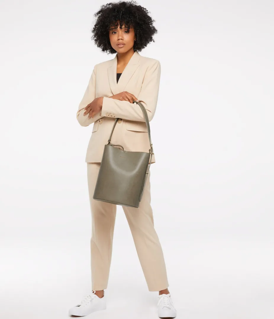 mattnat_azur_vegan_bucket_bag__vintage_2.webp Bucket Bags | Hobo | Matt & Nat Mattnat AZUR Vegan Bucket Bag - Vintage