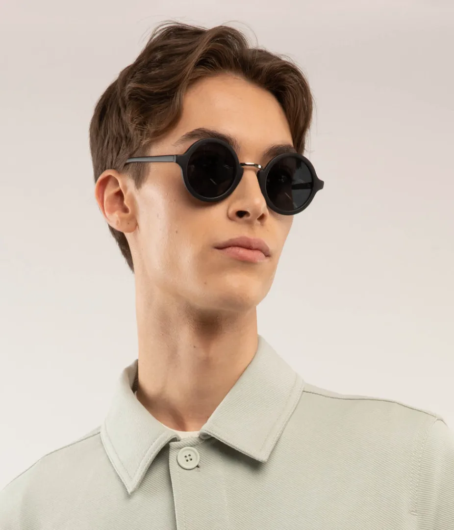 mattnat_halsey_sunglasses_2.webp Sunglasses | Matt & Nat Mattnat HALSEY Sunglasses BLACK