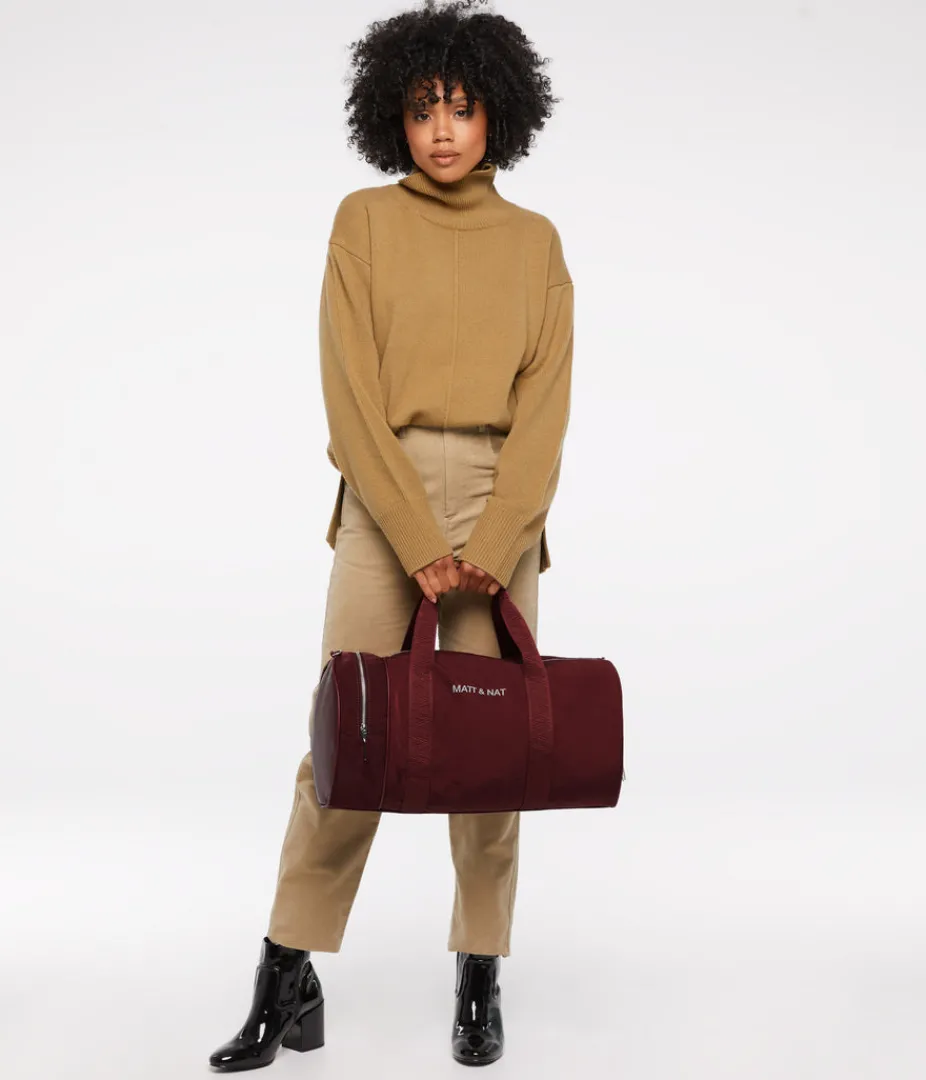mattnat_shay_vegan_duffle_bag__oam_bags_17.webp Weekenders | Weekenders | Matt & Nat Mattnat SHAY Vegan Duffle Bag - Oam Bags