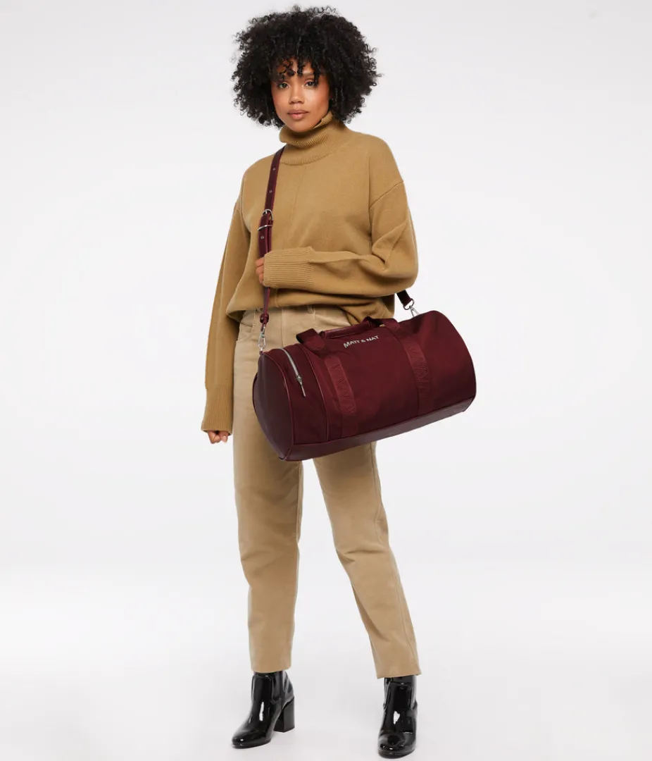 mattnat_shay_vegan_duffle_bag__oam_bags_8.webp Weekenders | Weekenders | Matt & Nat Mattnat SHAY Vegan Duffle Bag - Oam Bags